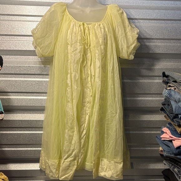 Miss Elaine Other - Vintage Miss Elaine Sunny Yellow Nightgown